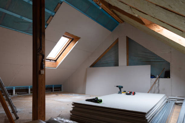 Best Specialized Insulation Services in Center Hill, FL